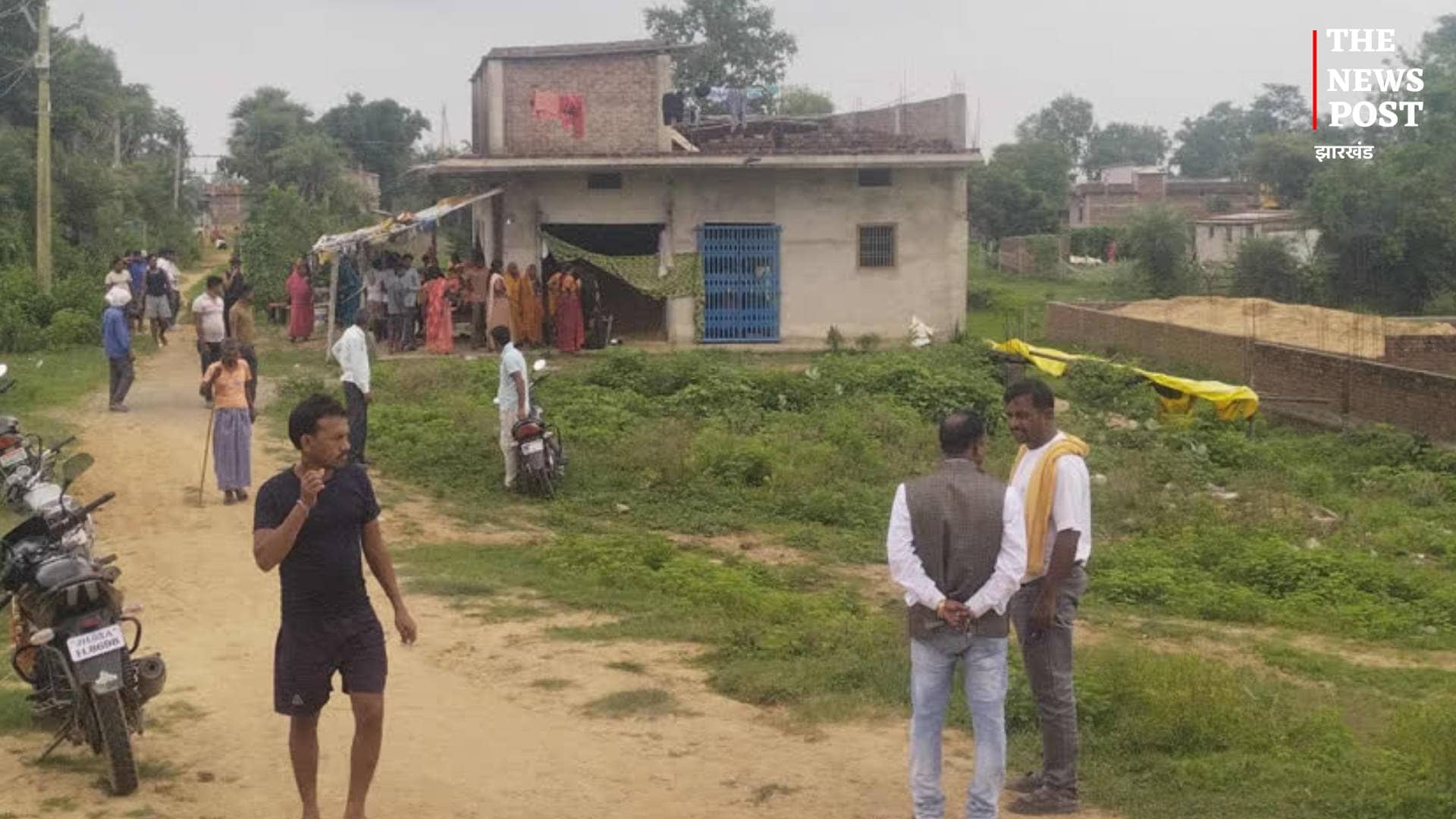 पलामू में दामाद ने कुदाल से हमला कर की सास की हत्या, फिर ख़ुद भी मौत के मुंह में समाया, जानिए पूरा मामला