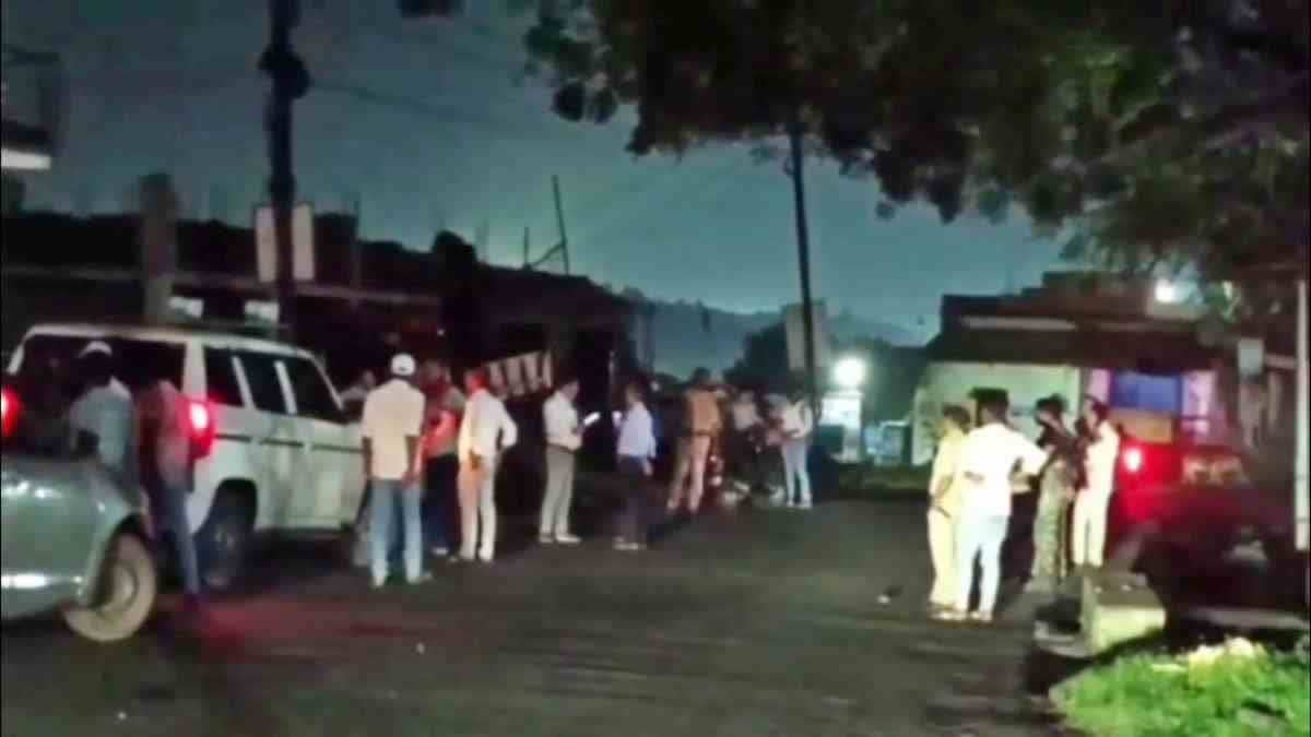 Baghmara Firing: सुबह की बकझक और कोयले के धंधे में वर्चस्व तो नहीं है फायरिंग की वजह, जांच कर रही पुलिस !