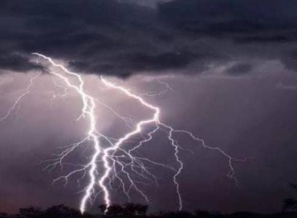 Weather Alert:झारखंड में अगले दो दिनों में भारी तबाही मचा सकता है मौसम, इन जिलों में भारी बारिश और वज्रपात का अलर्ट 