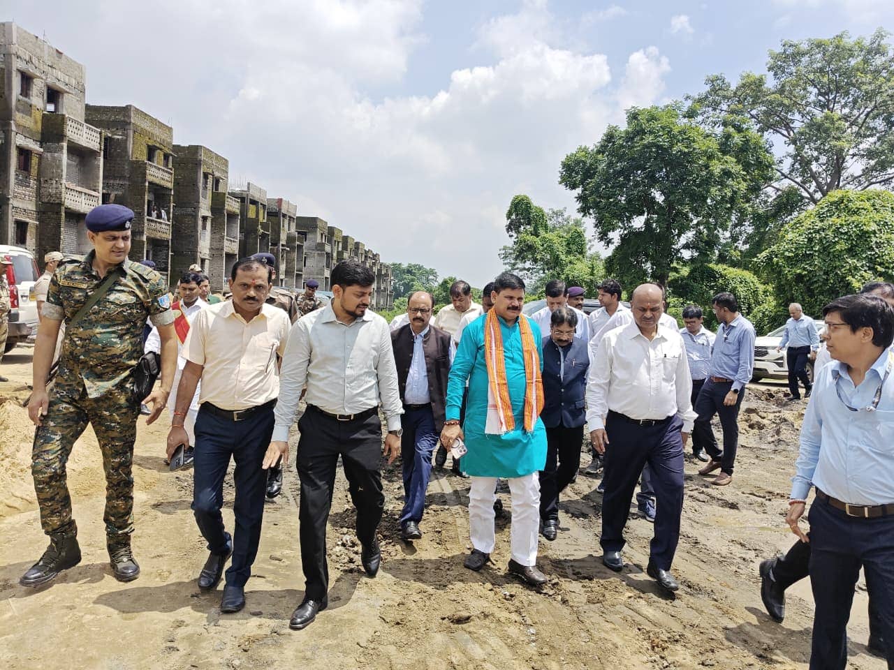 कोयला राज्य मंत्री पहुंचे धनबाद, बेलगड़िया में देखा पुनर्वासित लोगो के लिए क्या-क्या है सुविधाएं !