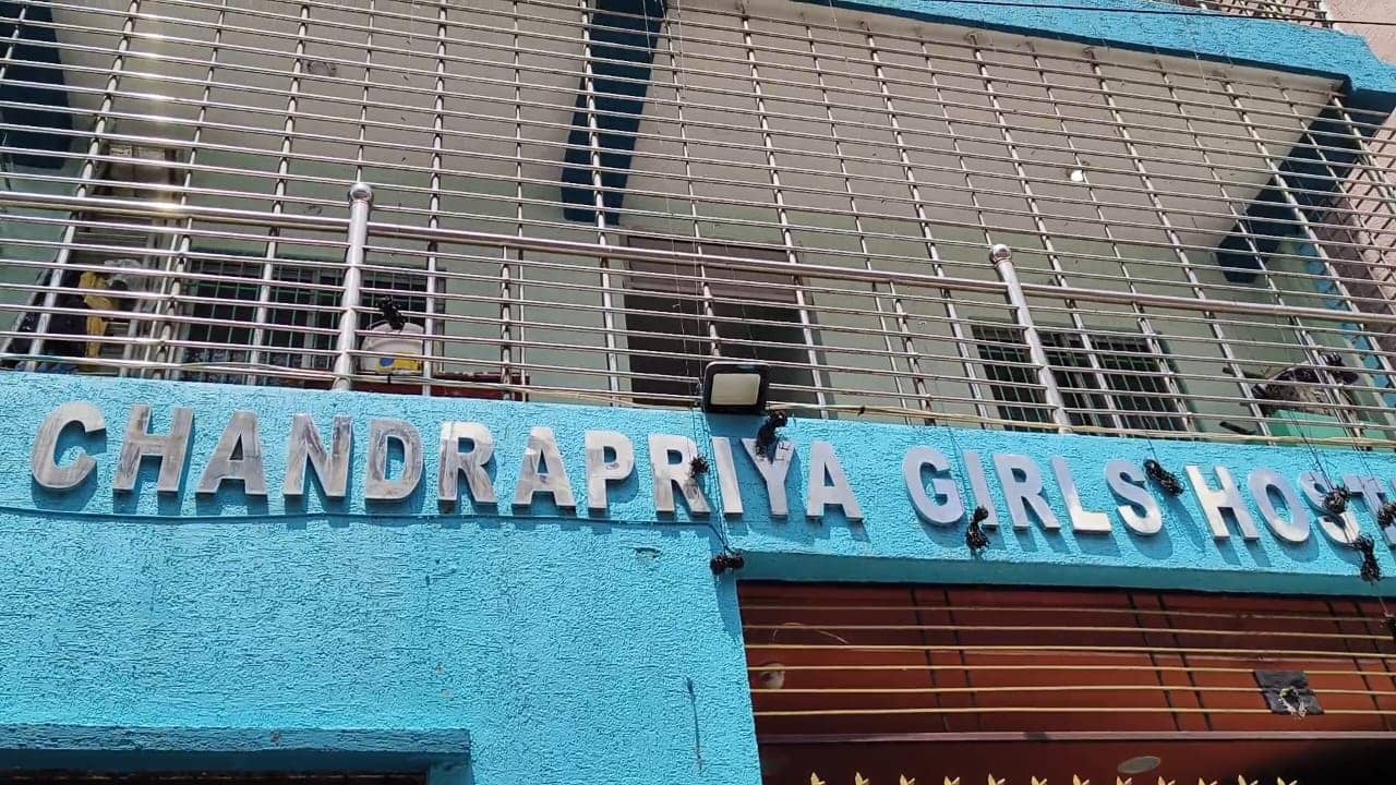 संत जेवियर कॉलेज की छात्रा ने हॉस्टल में लगायी फांसी, सुसाइड नोट में हुआ बड़ा खुलासा