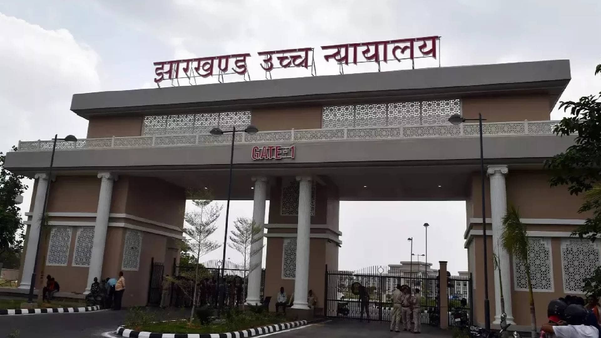 कोर्ट के आदेश के बावजूद नहीं हुआ निकाय चुनाव! सशरीर उपस्थित हुए मुख्य सचिव 