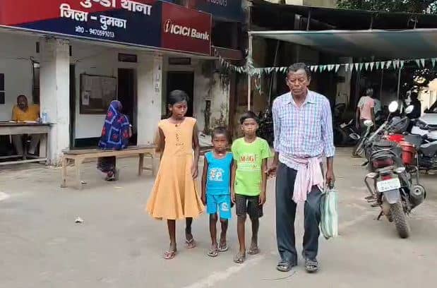 तीन अनाथ मासूमों की करुण पुकार, अब कहां जाएं हम!