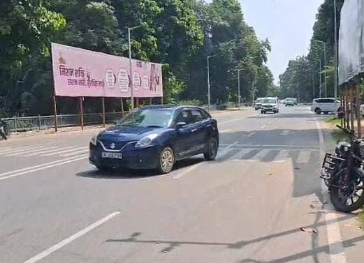 मुख्यमंत्री नीतीश कुमार की सुरक्षा में भारी चूक, काफिले के आगे गाड़ी घुसने से मचा हड़कंप