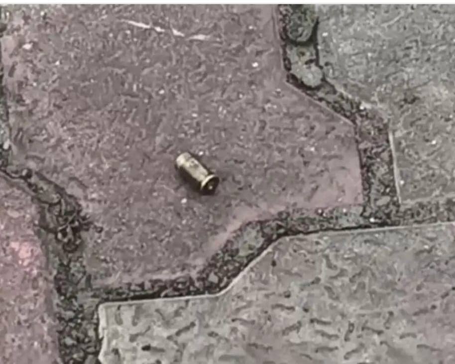 धनबाद के पेट्रोल पंप पर अपराधियों का तांडव,बाइक से पहुंचे और फायरिंग कर चलते बने