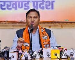 JHARKHAND NEWS:सुप्रीम कोर्ट में जाएगा डीजीपी मामला! भाजपा बोली—हेमंत सरकार कर रही थी दुष्प्रचार