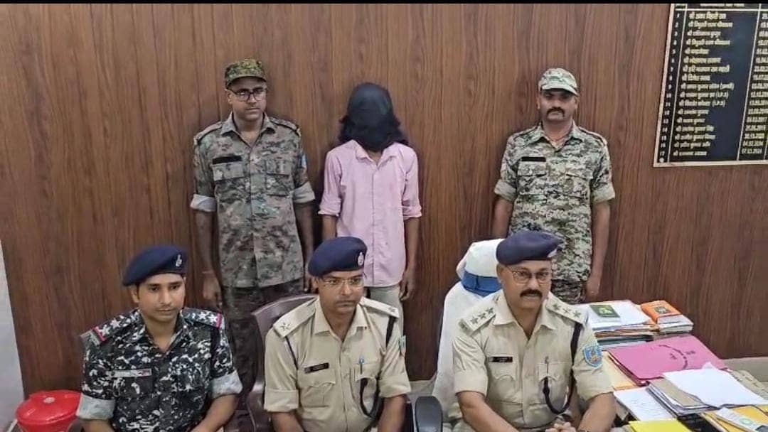 पाकुड़ में ब्राउन शुगर के साथ युवक गिरफ्तार, कई साथी अब भी फरार