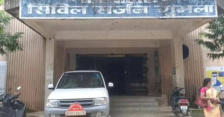 स्वास्थ्य कर्मियों  के वेतन का महीनों से नहीं हो रहा है भुगतान,अब आंदोलन की चेतावनी