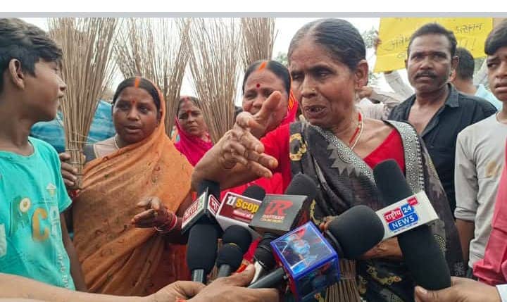 धनबाद में कोयले का अवैध उत्खनन : बस्ती धंसने का डर ऐसा कि अब सड़क पर  शुरू हुआ विरोध का सिलसिला !