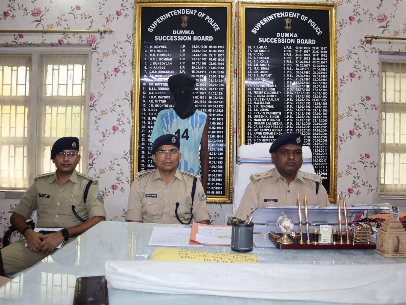 24 घंटे में पुलिस ने दोहरे हत्याकांड का किया उद्भेदन, अपनों ने किया कत्ल, वजह जानकर हर कोई हैरान