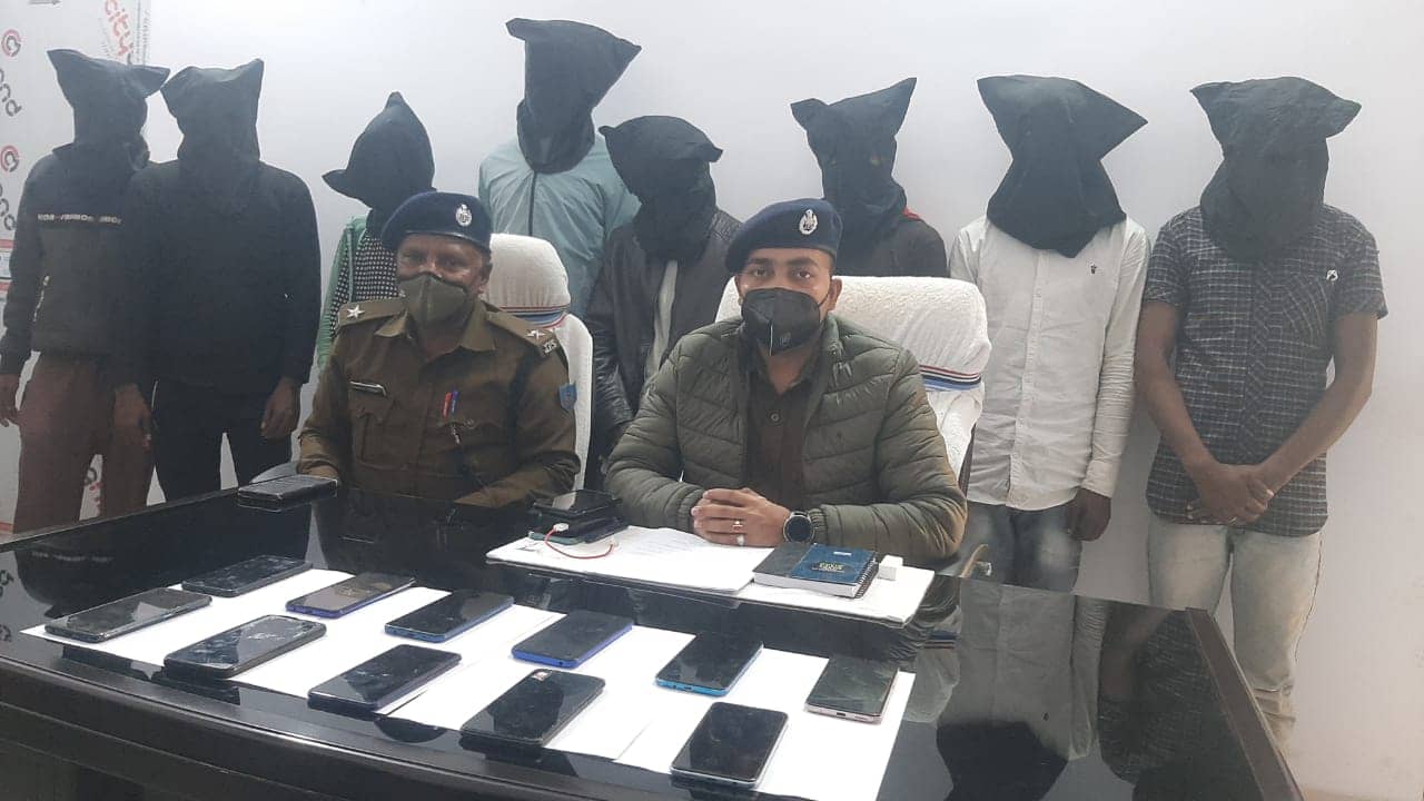 यूं मांगते थे OTP और ऐसे पार करते थे खाते की रकम,  8 शातिर साइबर अपराधी धराए