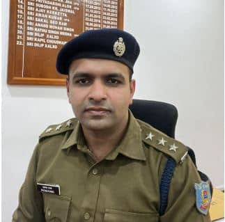 पीएलएफआई के नाम पर रंगदारी वसूलने वाले दो युवक गिरफ्तार, हथियार व जिंदा कारतूस भी बरामद