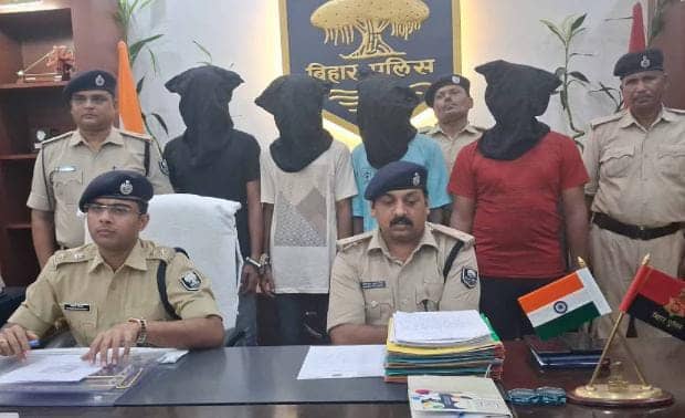 लव मैरिज से नाराज पिता ने संपत्ति से किया बेदखल तो बेटे ने रची ऐसी साजिश कि लोगो ने कहा पुत से भला कपूत सही , नहीं चाहिए ऐसा बेटा