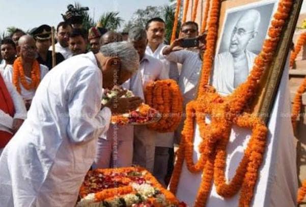 मुख्यमंत्री ने राष्ट्रपिता महात्मा गांधी की जयंती पर किया नमन, आदर्शों को जीवन में उतारने का लिया संकल्प