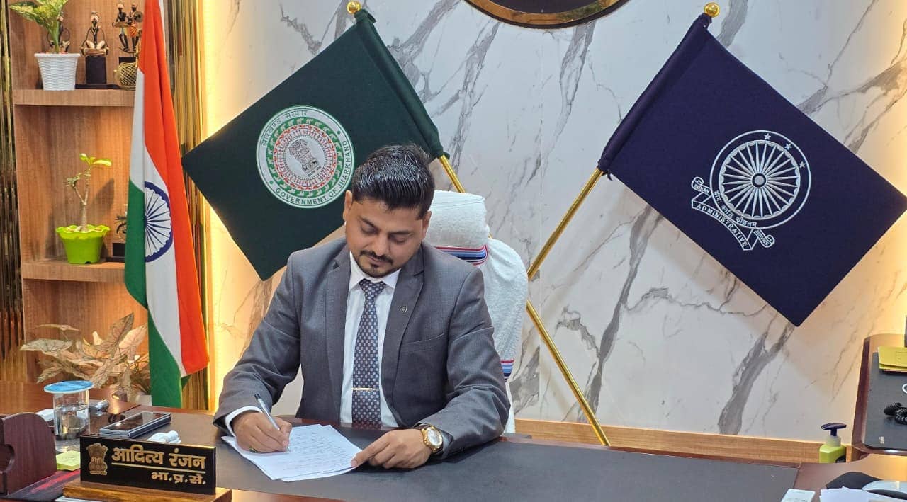 मुख्यमंत्री स्वास्थ्य सहायता योजना: धनबाद जिले में 166 लाभुकों को मिली राशि,आप भी ले सकते है लाभ,बशर्ते करना होगा यह सब काम