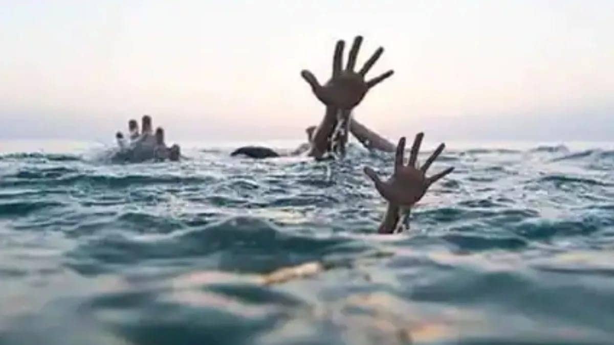 गिरिडीह: तालाब में डूबने से पिता-पुत्र की दर्दनाक मौत, नहाने के दौरान हुआ हादसा