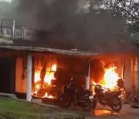 धनबाद में सड़क किनारे रोजगार के नाम पर मौत का खेल! एक-एक कर फटे 6 सिलेंडर, दहल उठा इलाका