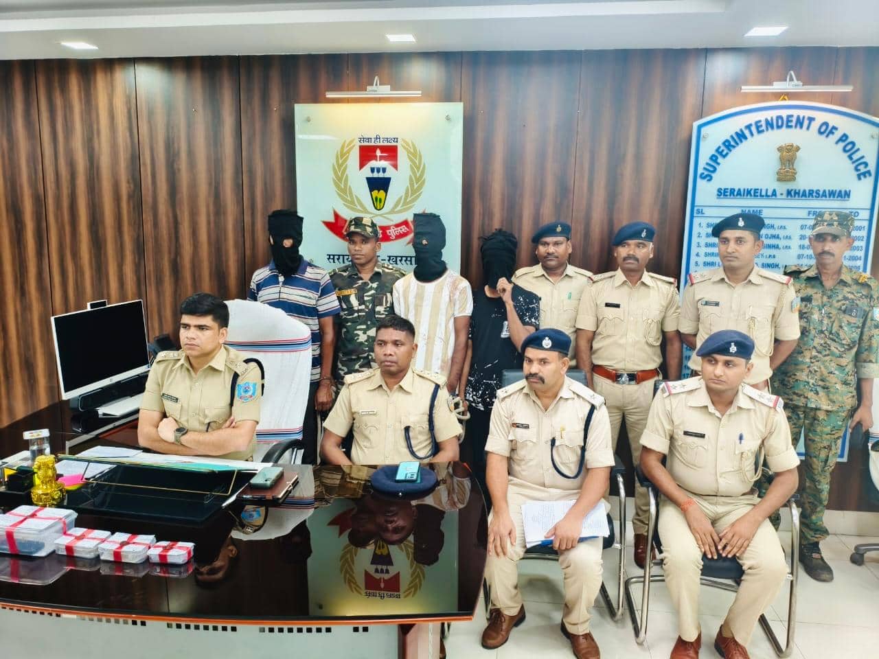 सरायकेला के आदित्यपुर में अंतरराज्यीय ब्राउन शुगर गिरोह का पर्दाफाश, बंगाल, छत्तीसगढ़ के दो तस्कर समेत तीन गिरफ्तार