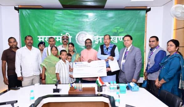 पलामू में नक्सल ऑपरेशन के दौरान शहीद हुए जवानों के परिजनों को मिला 2 करोड़ का मुआवजा