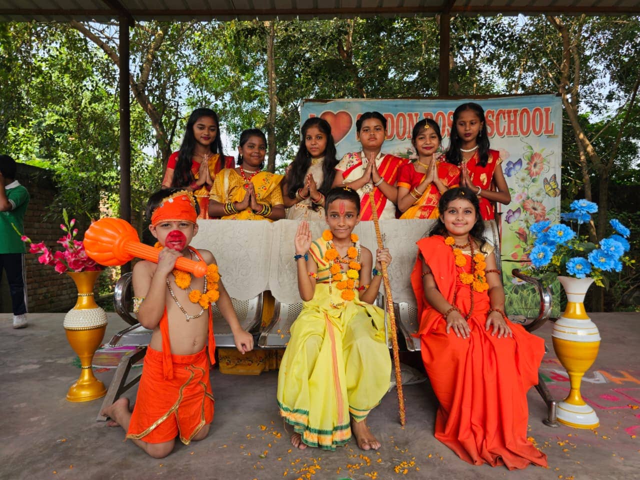 सेंट डॉन बॉस्को स्कूल, पाकुड़ में दीपों की जगमगाहट के साथ सजसजीराम-सीता के अयोध्या आगमन’ की झांकी, बच्चों की रचनात्मकता ने मोहा मन