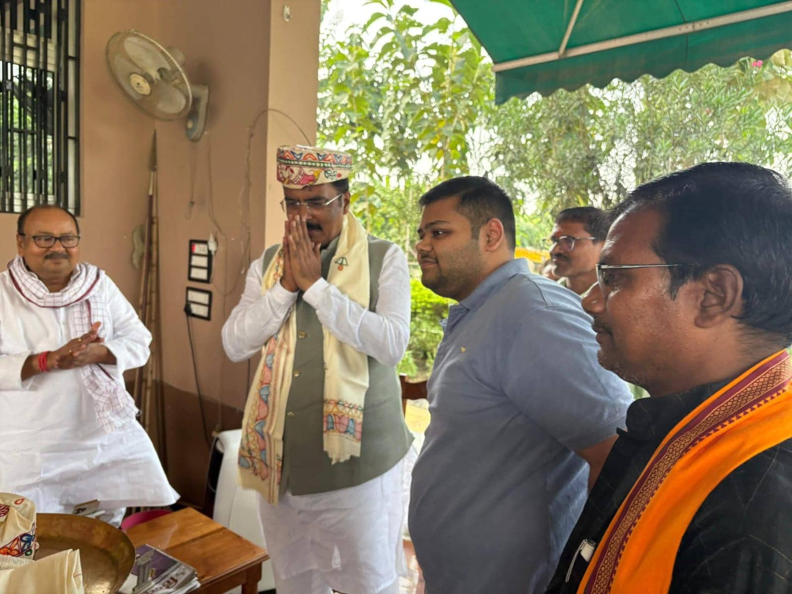 VIP को बड़ा झटका, राष्ट्रीय उपाध्यक्ष बद्री पुर्वे का इस्तीफा, BJP में जाने की अटकलें तेज़