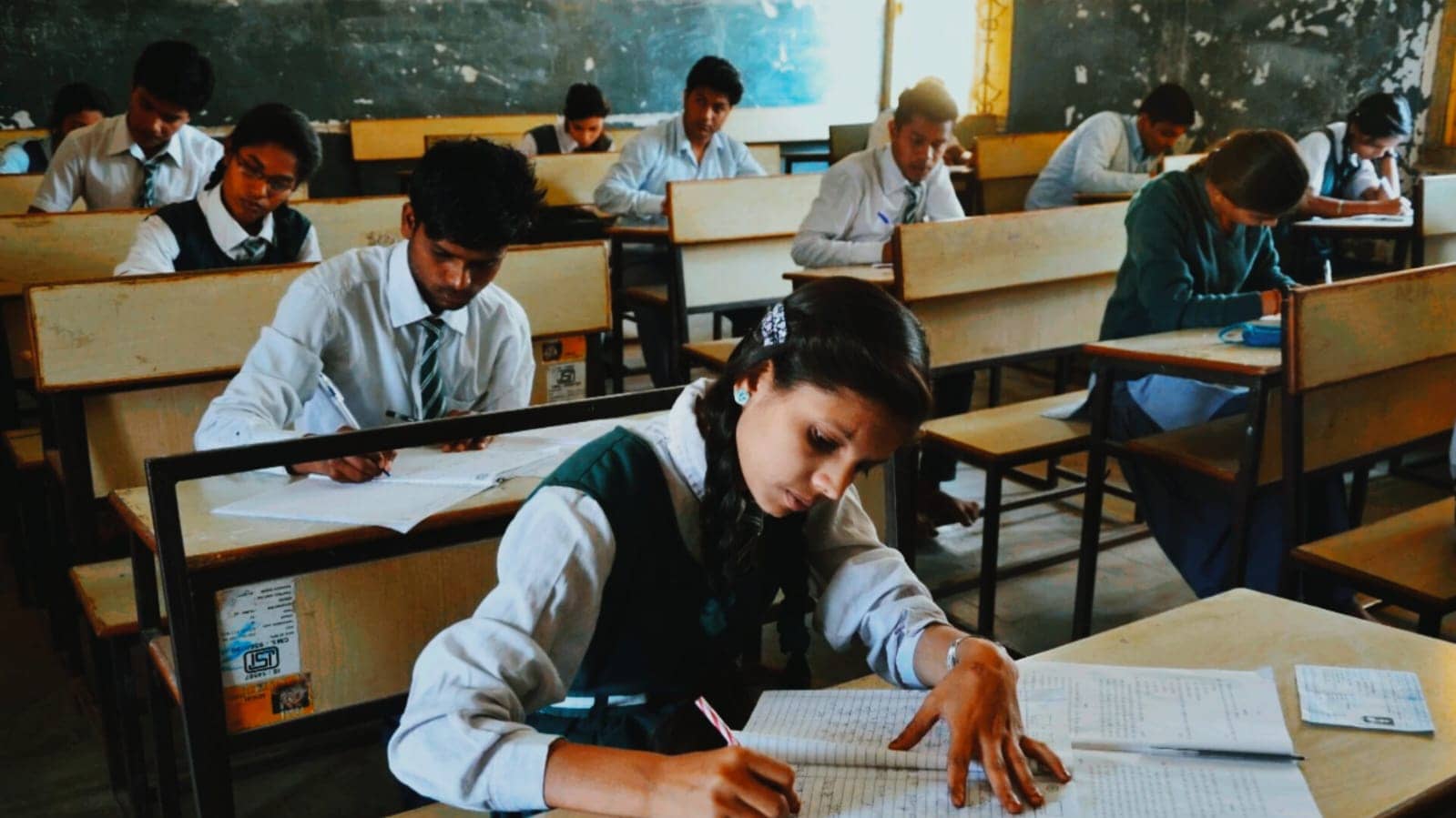 CBSE Board Exam 2026: 10वीं-12वीं की फाइनल डेटशीट जारी, 17 फरवरी से शुरू होंगी परीक्षाएं