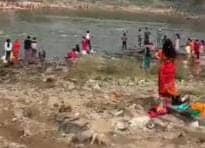 कार्तिक पूर्णिमा पर स्नान के दौरान डूबे युवकों की तलाश जारी, अबतक 4 शव बरामद, 2 अब भी लापता