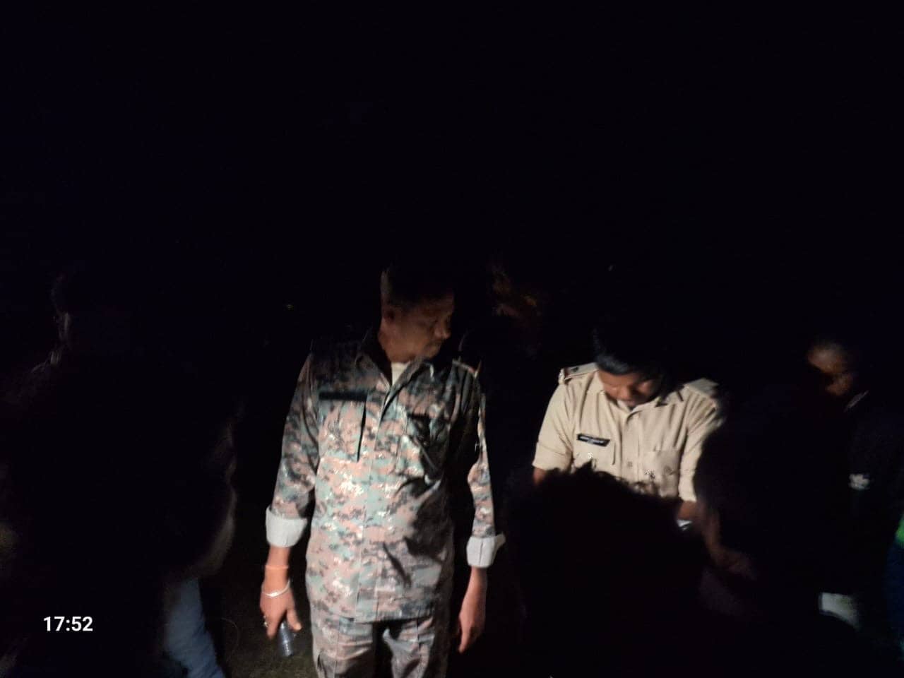 दुमका: अज्ञात वाहन के धक्के से बाइक चालक और सवार की हुई मौत