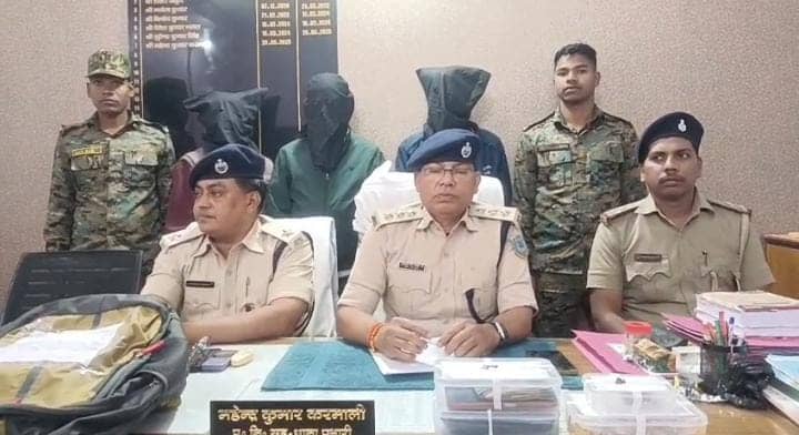 नशा के खिलाफ गुमला पुलिस की बड़ी कार्रवाई,लगभग 12 लाख के ब्राउन शुगर के साथ तीन गिरफ्तार