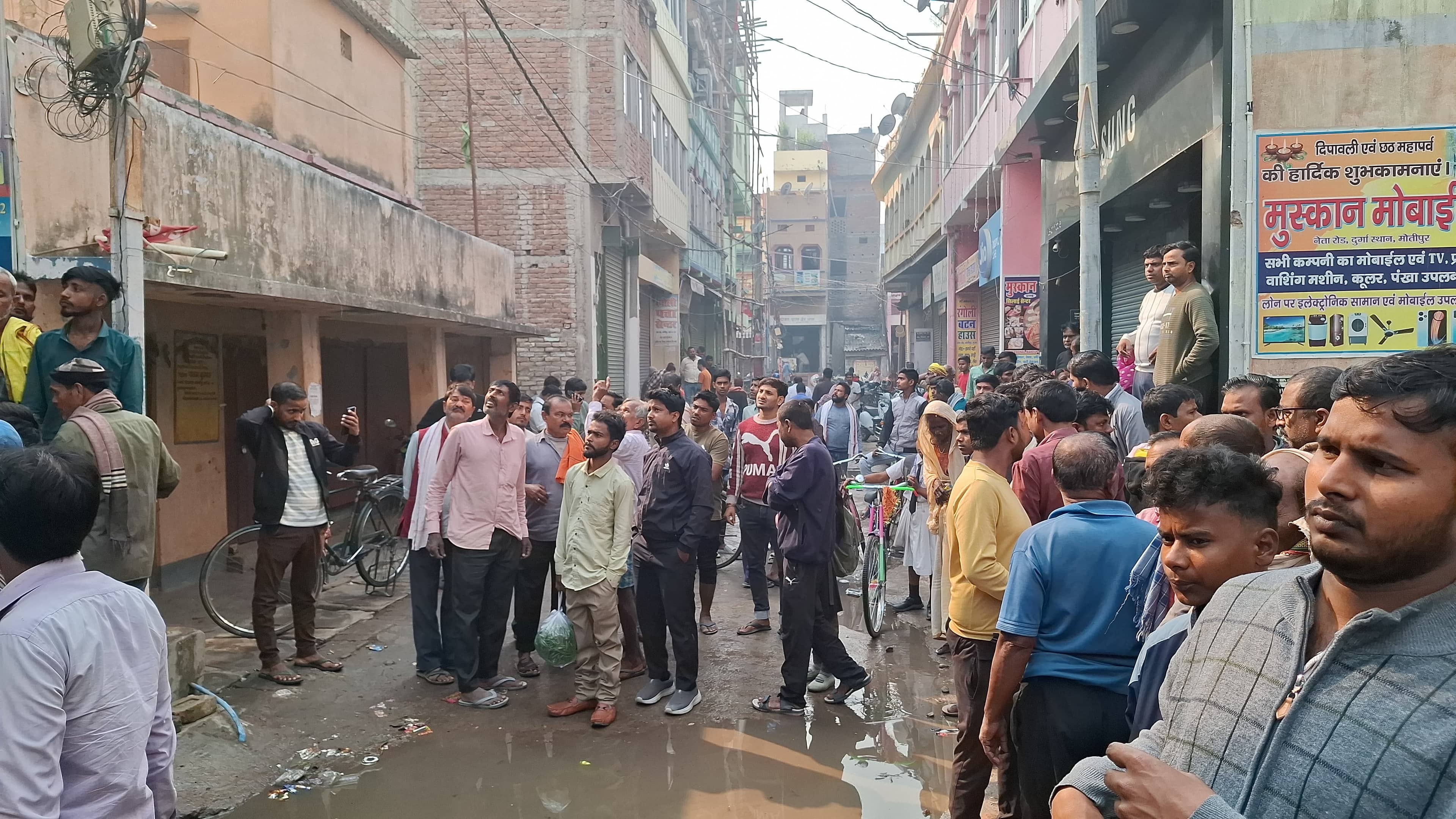 बड़ी खबर:मुजफ्फरपुर में शॉर्ट सर्किट से लगी भीषण आग, एक ही परिवार के पांच लोगों की दर्दनाक मौत, सात झुलसे