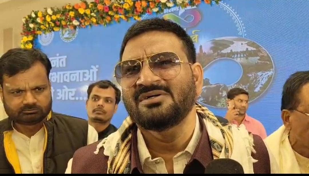 बिहार चुनाव परिणाम पर मंत्री हाफिजुल हसन का बड़ा बयान, कहा -किसी से बढ़िया बात नहीं करने का नतीजा है महागठबंधन की ये दुर्दशा 