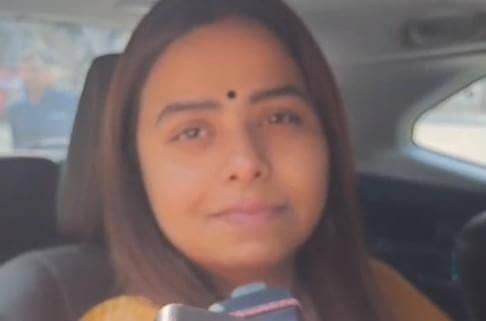 लालू जी परिवार बचा लीजिए! आनंद मोहन की बहू आयुषी आनंद  ने लालू यादव से की भावुक अपील 