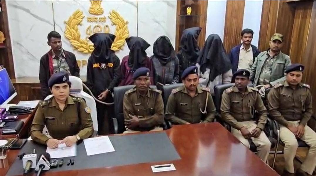 मेले से लौटते समय दंपत्ति पर हमला, धान के खेत में ले जाकर विवाहिता से हुआ सामूहिक दुष्कर्म