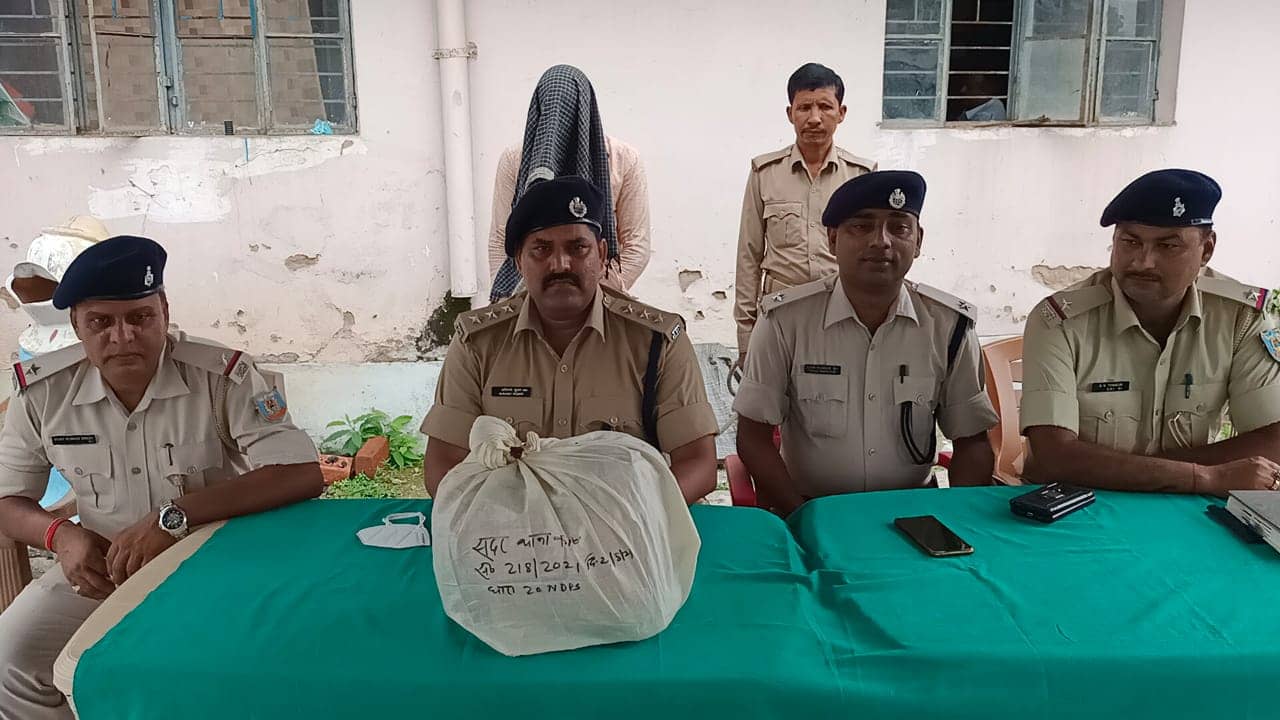 पुलिस के जाल में ऐसे फंसा अंतरराज्यीय ड्रग माफिया गैंग , भारी मात्रा में मादक पदार्थ जब्त