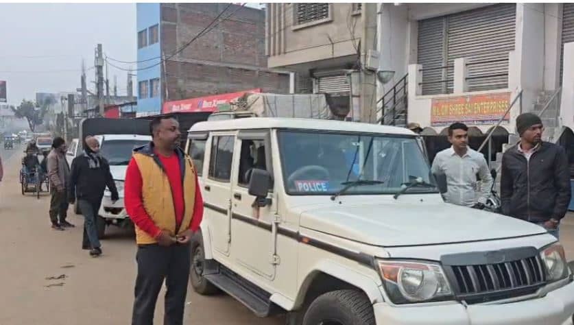 दुमका में विनय चौबे से जुड़े ठिकाने पर ACB की रेड, एजेंसी के हाथ लगे दस्तावेज, आठ घंटे से अधिक हुई तलाशी    