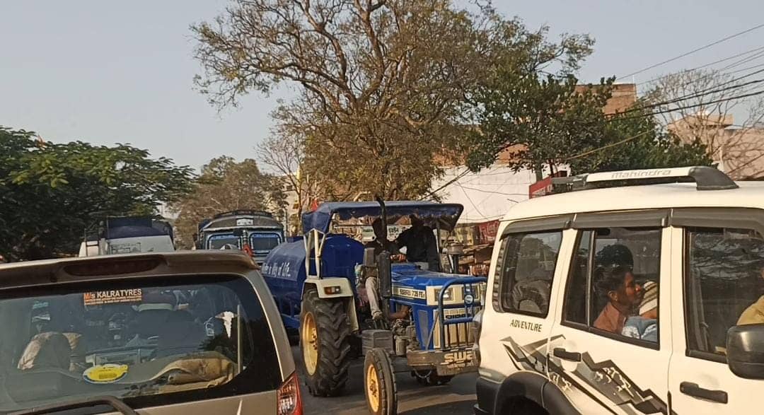 आखिर खूंटी कब होगी जाममुक्त ? बढ़ते ट्रैफिक के बीच 10 किमी फ्लाईओवर की उठी मांग