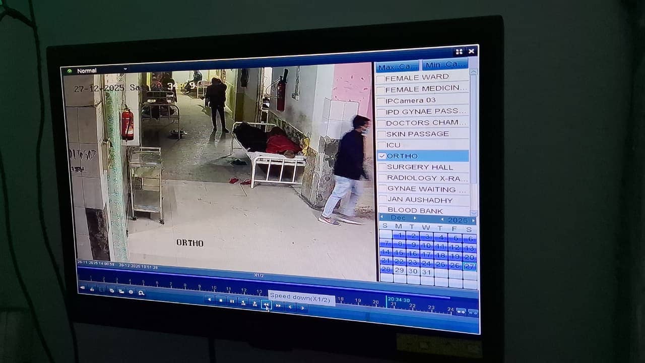 धनबाद के SNMMCH से नवजात की चोरी, CCTV में महिला कैद, सुरक्षा व्यवस्था पर उठे सवाल, देखें घटना को लाइव वीडियो