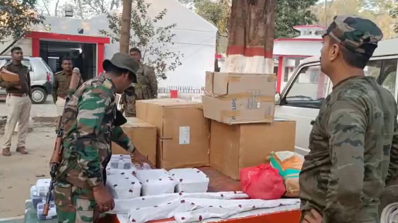 बुलबुल जंगल से बरामद नक्सलियों के समान को सिविल कोर्ट में किया गया पेश