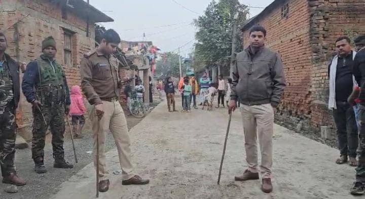 BIG BREAKING:पाकुड़ में बमबाजी से दहशत, झिकरहट्टी गांव में दो गुटों के टकराव के बाद धमाका, जांच में जुटी पुलिस