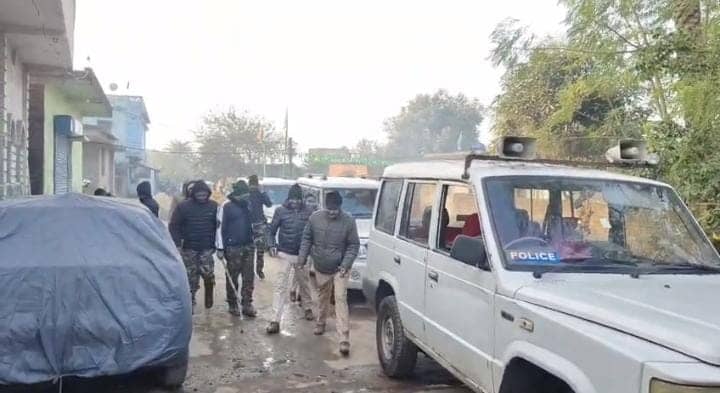 BIG BREAKING: कुख्यात अपराधी प्रिंस खान के खिलाफ बड़ी कार्रवाई शुरू, गुर्गों और संरक्षकों के कई अड्डा पर सुबह से चल रही है छापेमारी