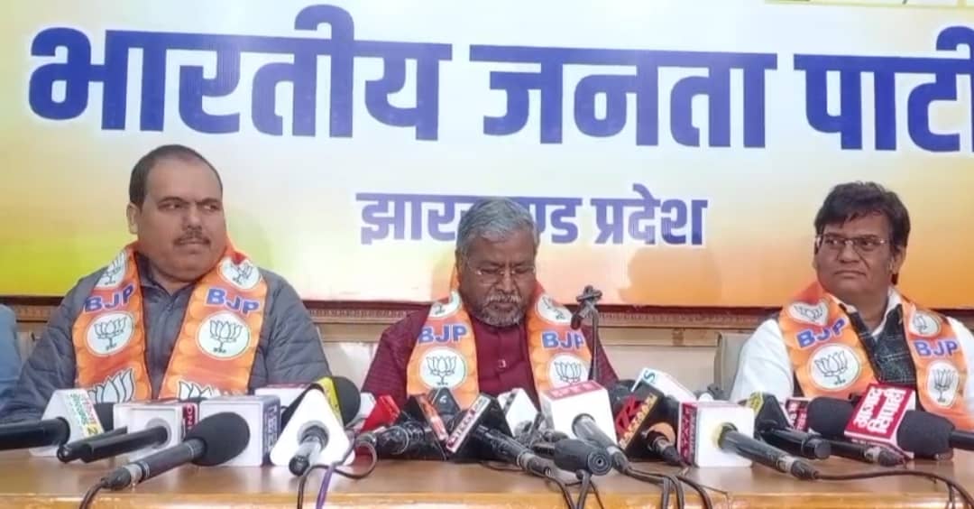 अंश-आंशिक की बरामदगी पर सियासी घमासान: बाबूलाल मरांडी बोले-असली हीरो बजरंग दल के युवा, पुलिस सिर्फ ले रही क्रेडिट