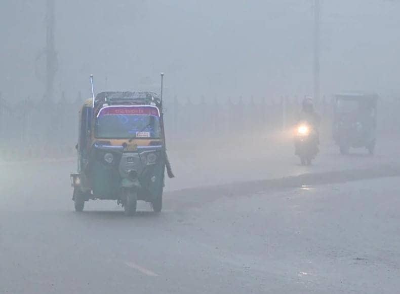 Weather Alert:झारखंड वासियों को ठंड से राहत, बढ़ते तपमान और कड़क धूप से पटरी पर लौटी जिंदगी, पढ़े आज का हाल