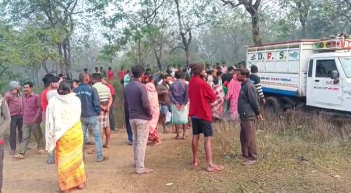 धारदार हथियार से युवक की गला रेत कर हत्या, जांच में जुटी पुलिस  