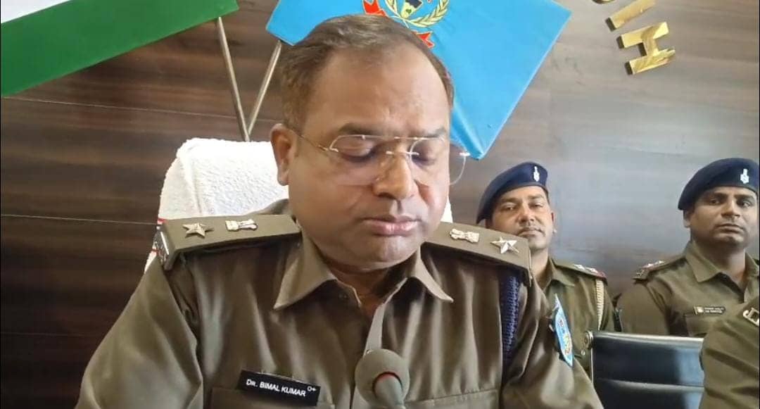 बड़ी खबर:गिरिडीह में दो किशोरियों के साथ सामूहिक दुष्कर्म मामले का खुलासा, चार आरोपी गिरफ्तार