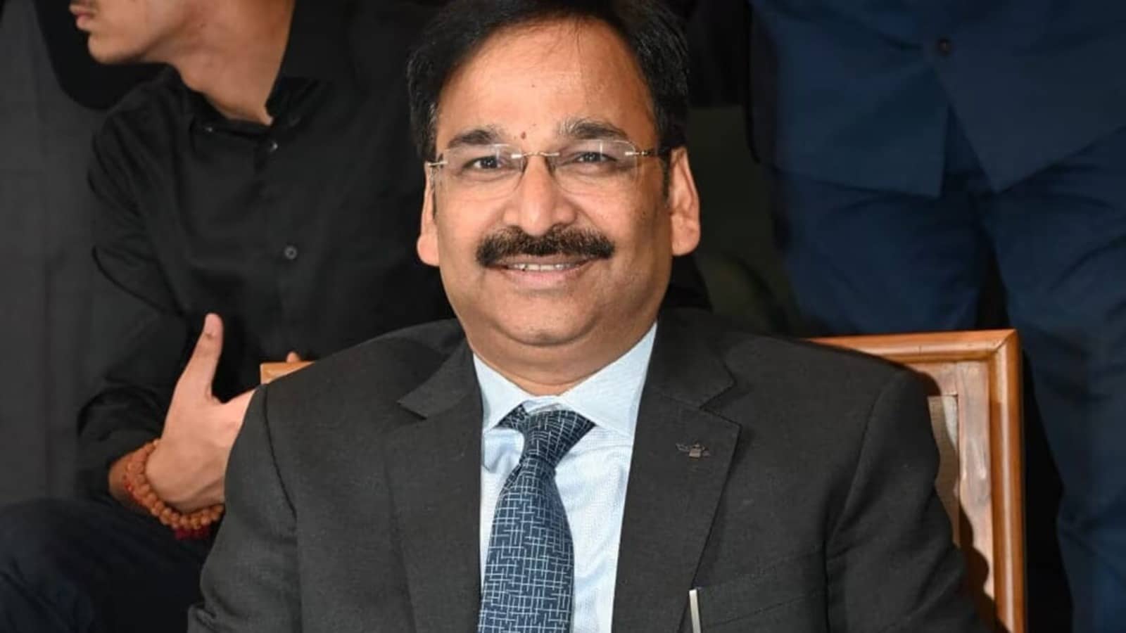 वन भूमि घोटाले में बड़ा एक्शन, विनय चौबे की बढ़ सकती हैं मुश्किलें, ACB ने दाखिल की चार्जशीट