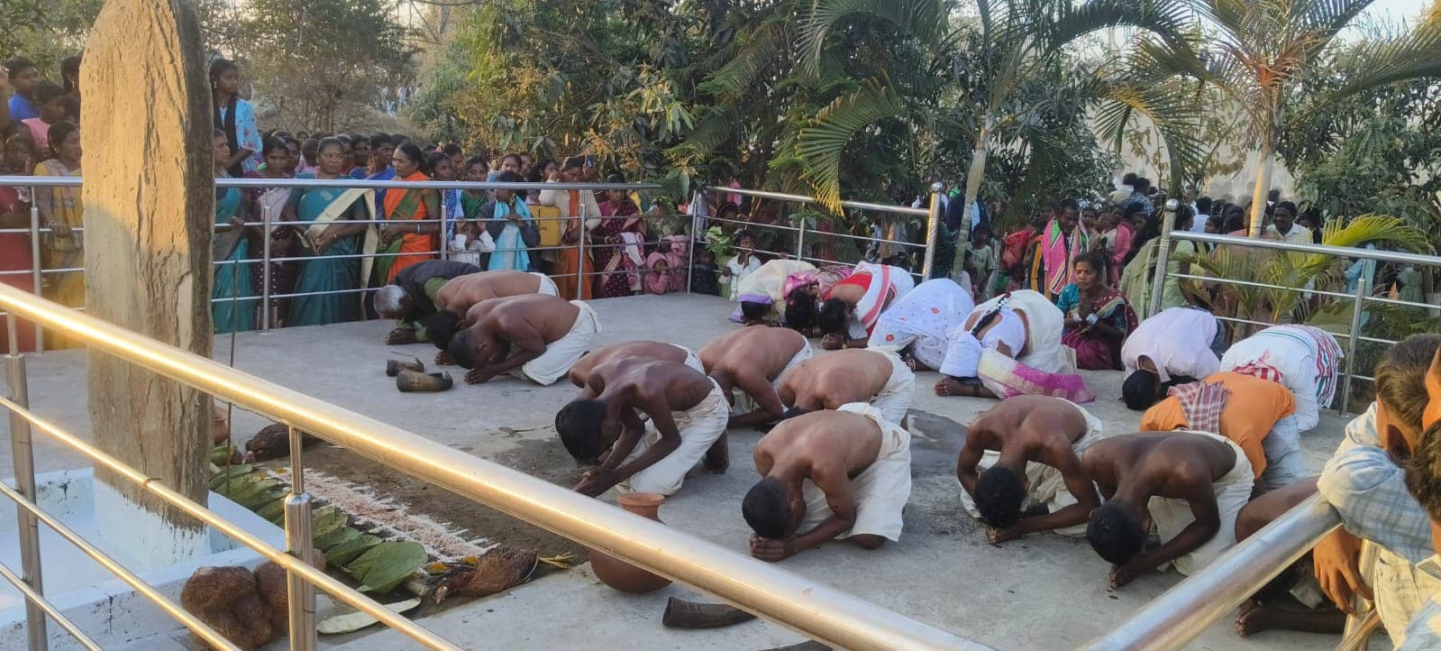 चाईबासा में धूमधाम से मानाया गया आदिवासी हो समाज का मागे पर्व, विधायक सोनाराम सिंकु परिवार सहित हुए शामिल