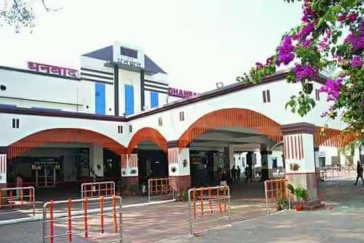 धनबाद में 24 घंटे सुई  से लेकर दवाई तक मिलना क्यों बन जाएगा इतिहास, क्यों ऐसा होने जा रहा!