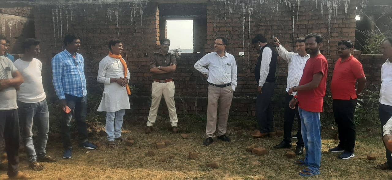 जामताड़ा : हृदय विदारक नाव दुर्घटना के बाद फिर से पुल बनाने की तैयारी