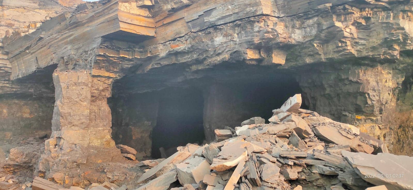 कापासारा आउटसोर्सिंग परियोजना में चाल गिरने से दो लोगों की मौत, एक घायल