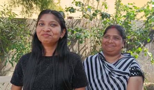 पांच दिन के सफर के बाद यूक्रेन से वापस लौटी लोहरदगा की बेटी, पीएम मोदी के लिए कही ये बात